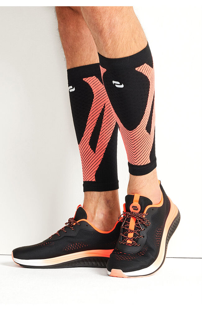::Black/Vivid Orange