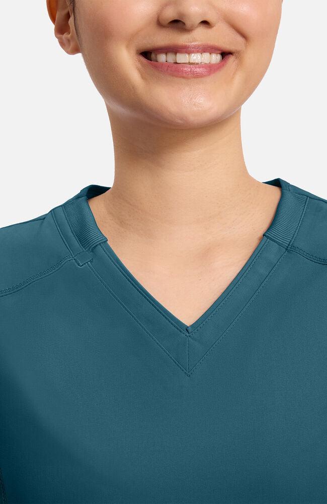 Women's 2-Pocket Shirttail Knit V-Neck Scrub Top | Cherokee